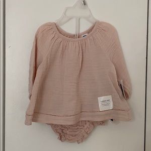 NWT Old Navy Textured Top and Bloomers (12-18m)